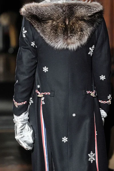 Look 50